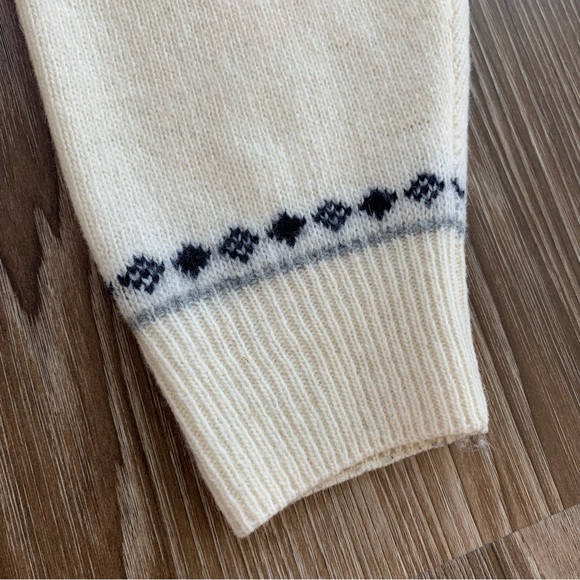 Vintage Liz Claiborne Argyle Cream Lambs Wool Sweater Size Large - Picture 9 of 12